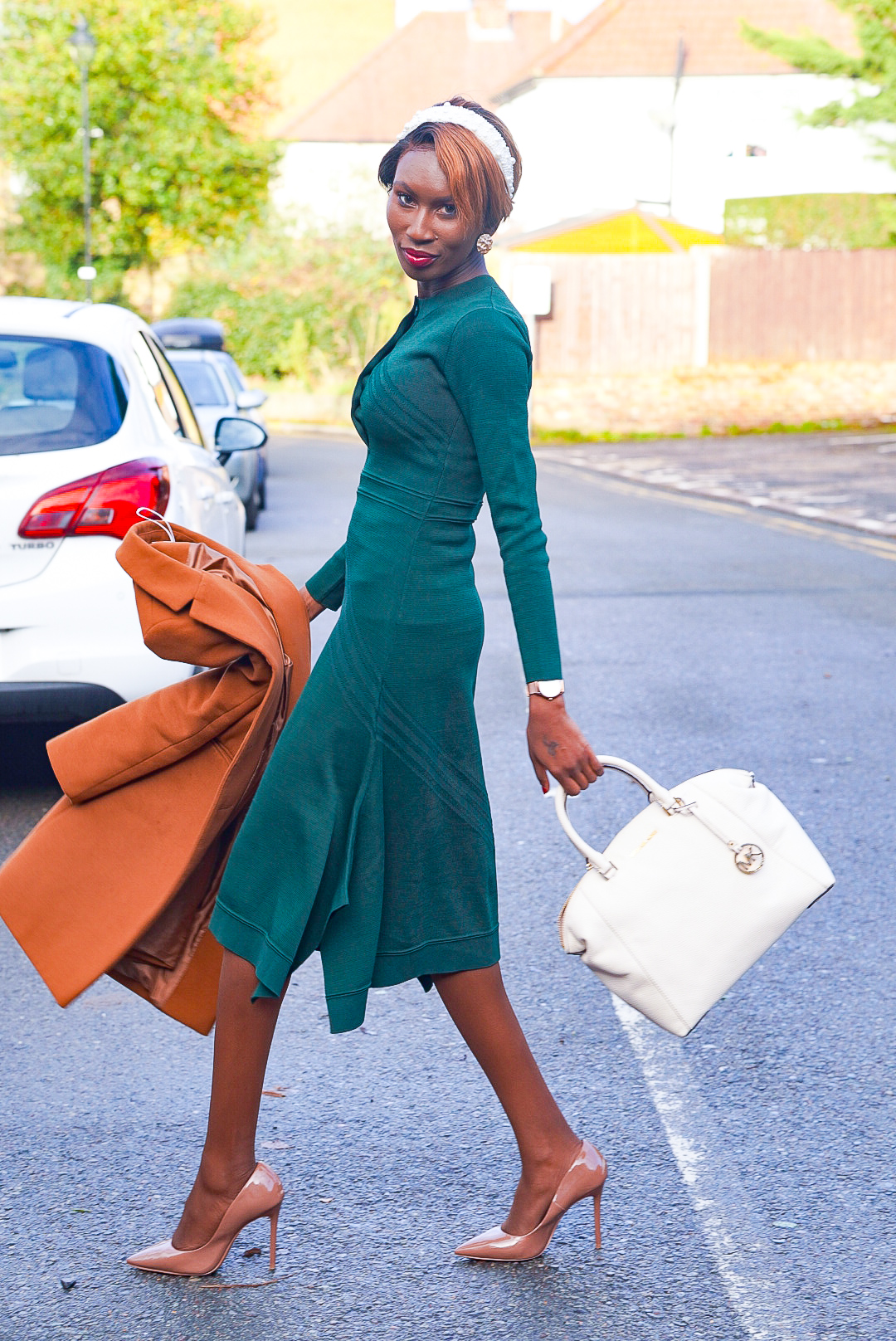 Green + Tan - Have More Faith!
THATCORPORATECHIC
WORKWEAR
CHURCH STYLE
HOW TO WEAR  GREEN AND TAN