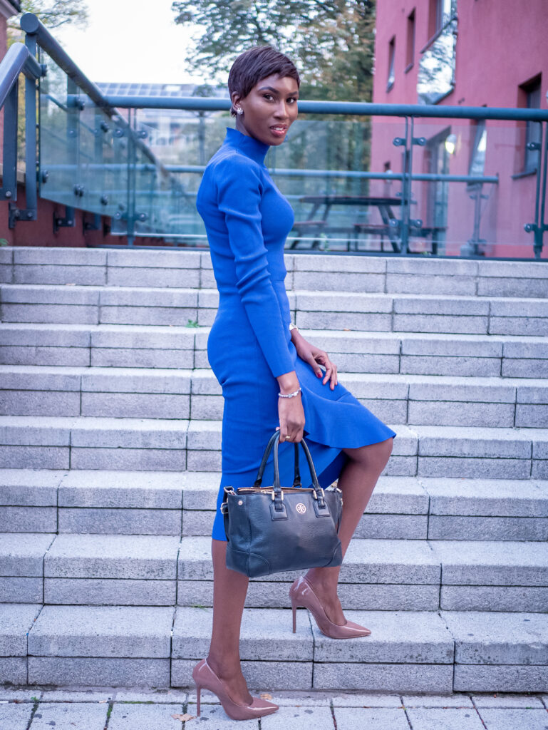 blue knit dress