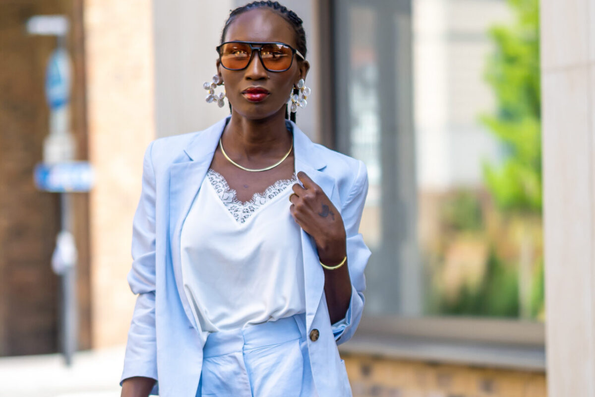 Stylish Summer Suits For Women And How To Wear